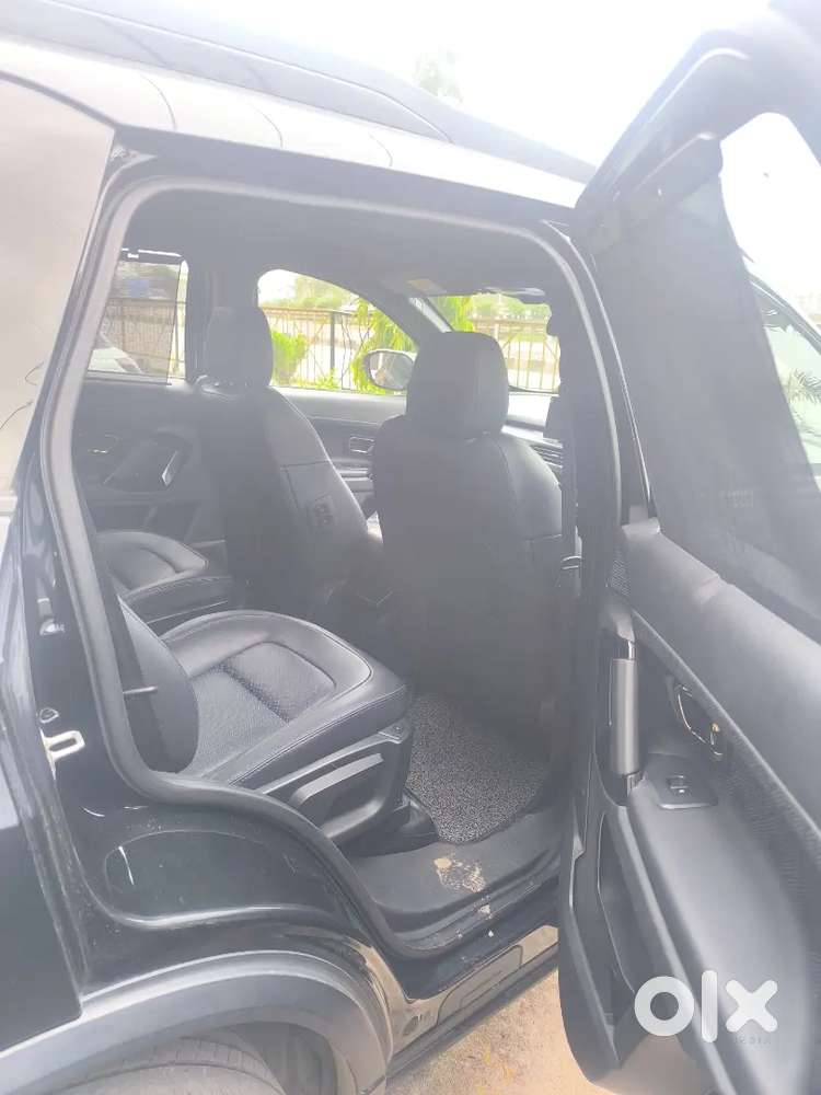 Tata Safari Accomplished Plus 6 Str Dark Addition 2024