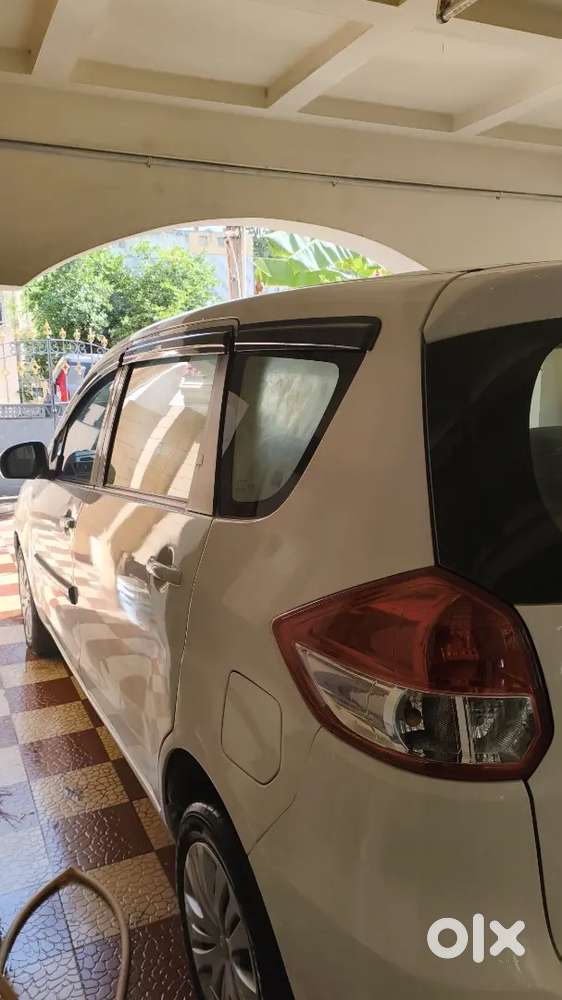 Maruti Suzuki Ertiga 2012