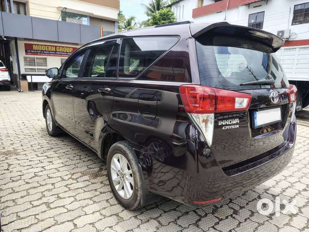 Toyota Innova Crysta 2.4 Gx Mt 8s, 2017, Diesel