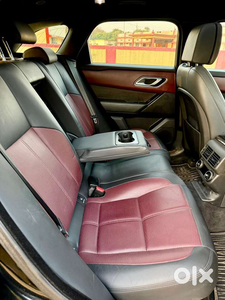 New Shape Velar Showroom Condition 20500km