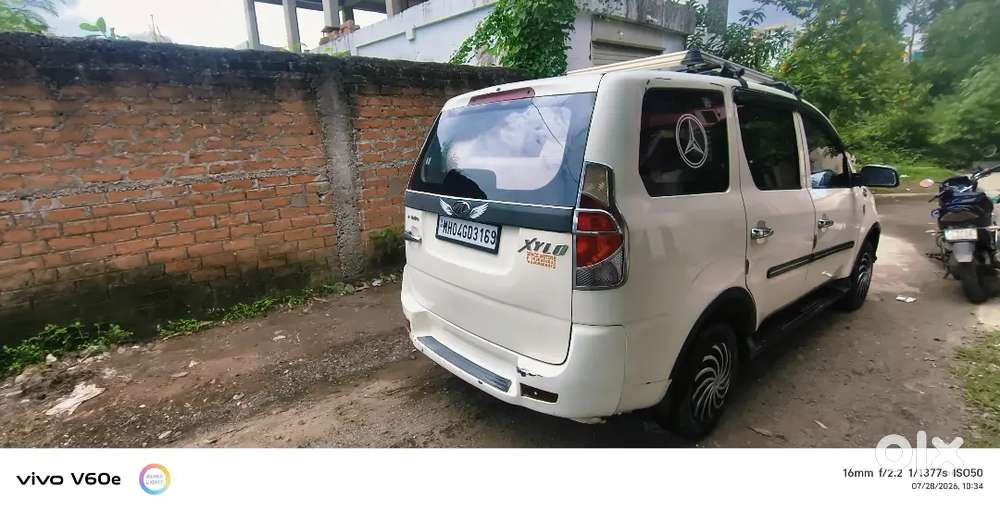 Mahindra Xylo 2015 Year New Tyre Gadi Mein Koi Kam Nahin Hai Insurance