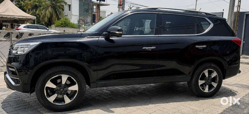 Mahindra Alturas G4, 2019, Diesel
