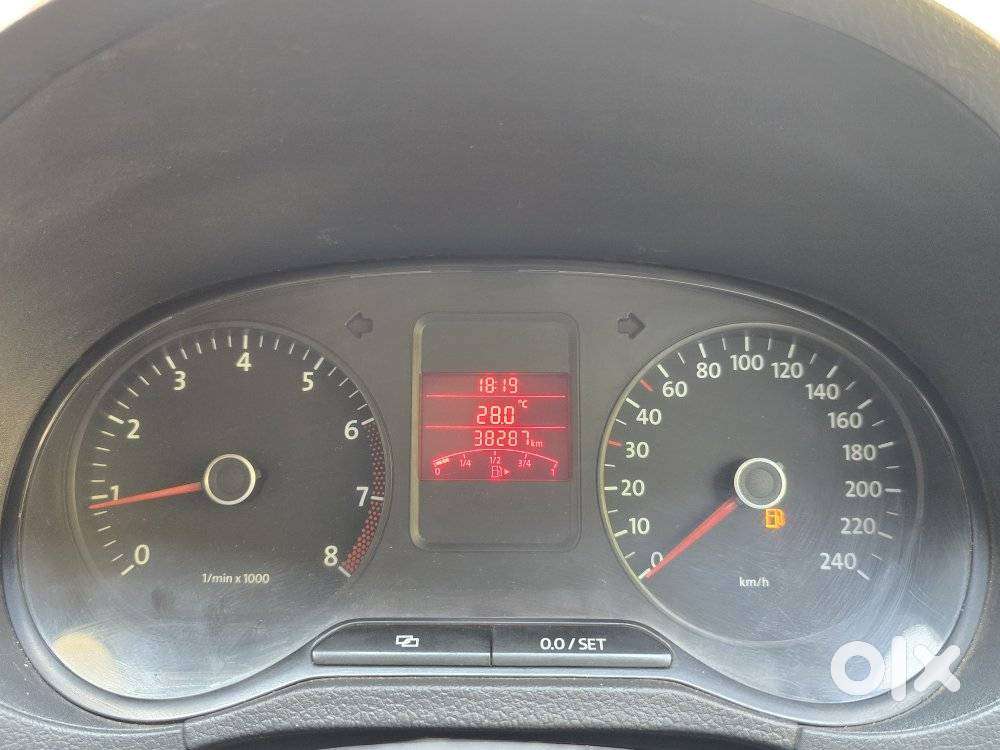 Volkswagen Polo Petrol Comfortline 1.2l, 2011, Petrol