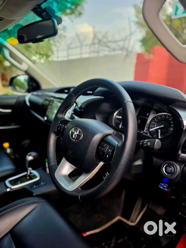 Toyota Hilux 2.8 High 4x4 Mt, 2023, Diesel