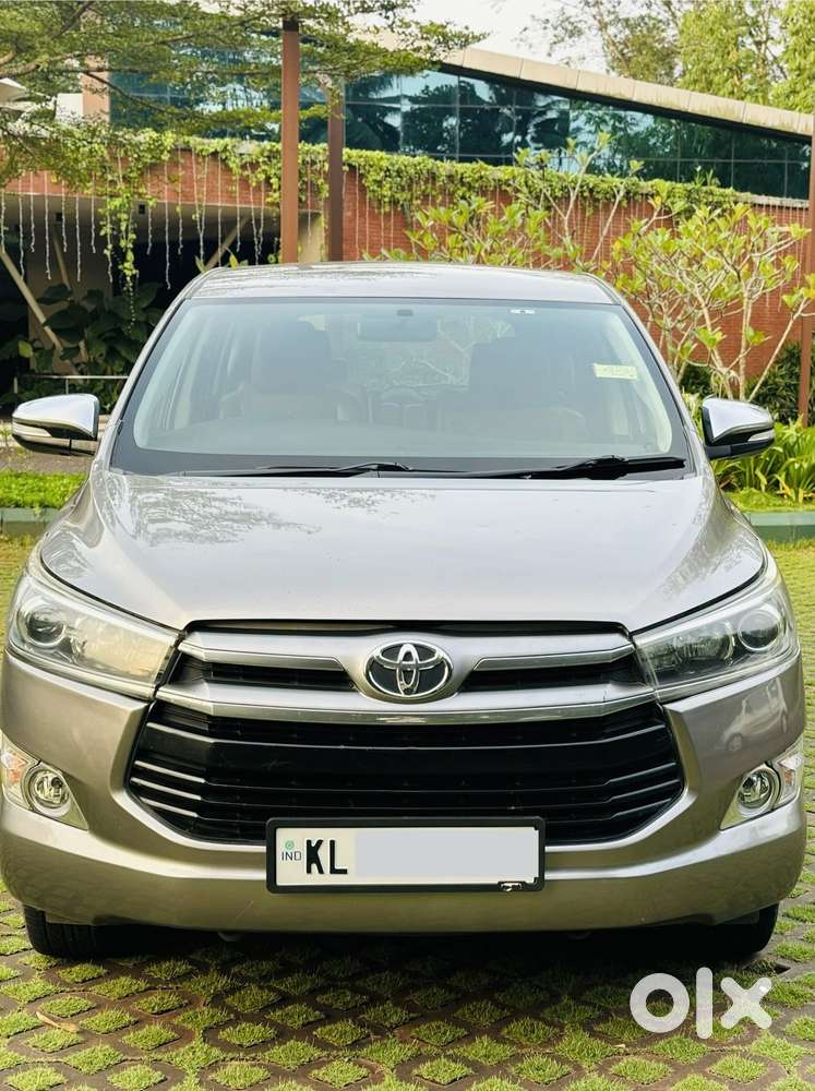 Toyota Innova Crysta 2.8 Zx At, 2016, Diesel