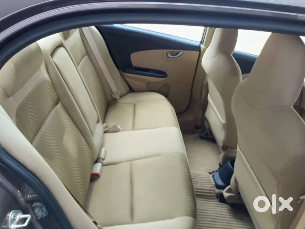 Single Owner Honda Amaze Vx Petrol 2017 Jan. No Replacement