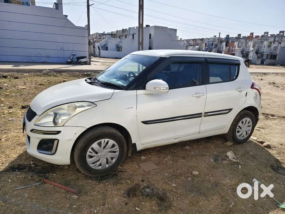 Maruti Swift Vxi Cng Year 2017