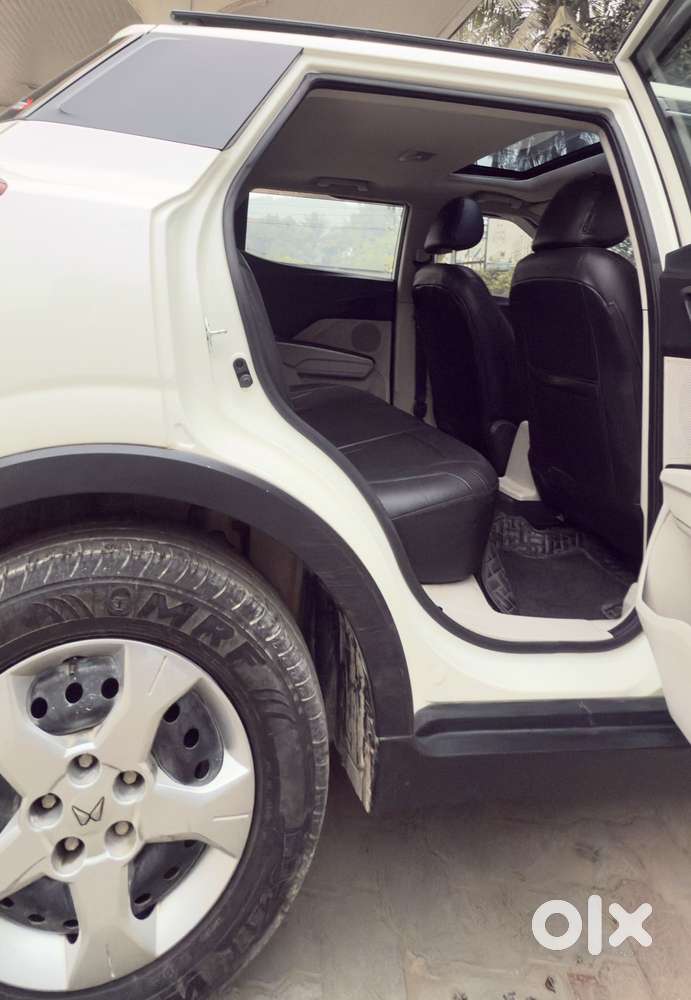 Mahindra Xuv300 1.2 W6 Amt Petrol, 2023, Petrol