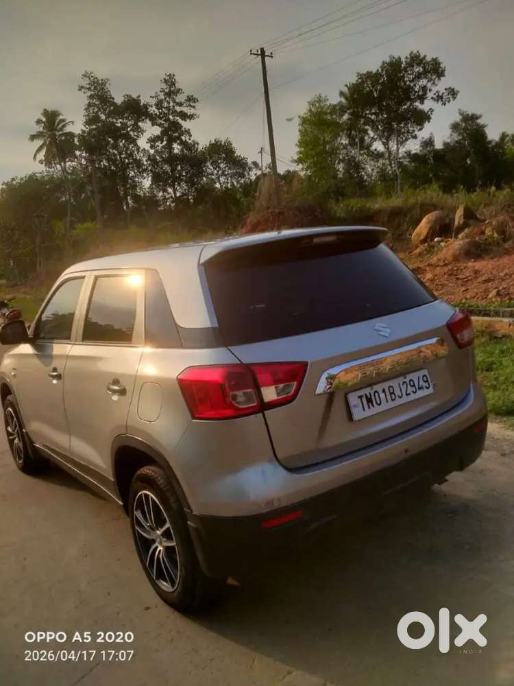 Ac Power Steering Power Window Centre Lock Reverse Camera Alloy Wheels