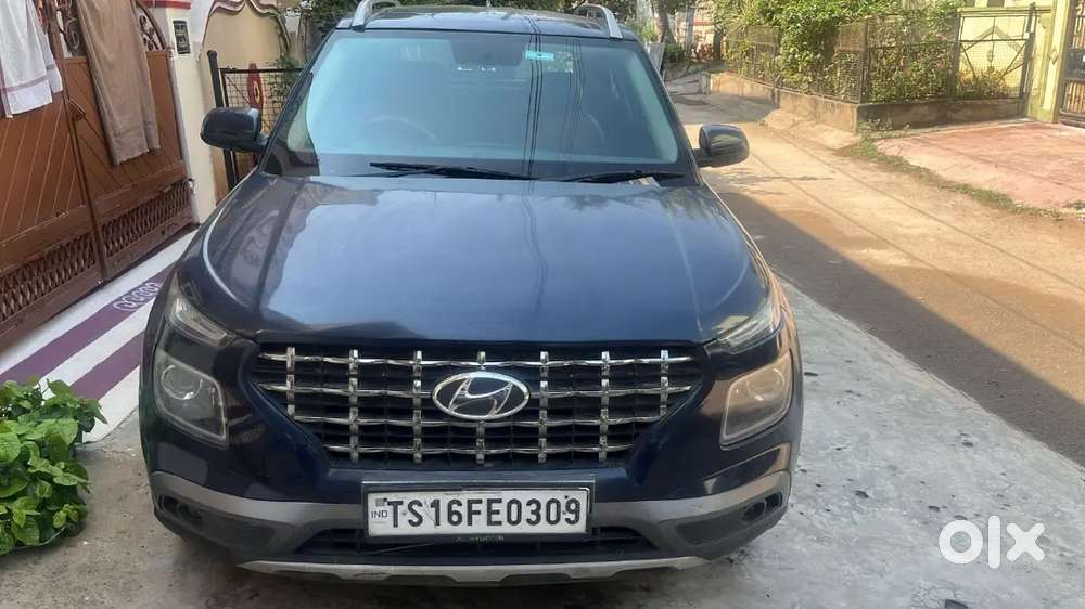 Hyundai Venue 2021 Diesel 88273 Km Driven