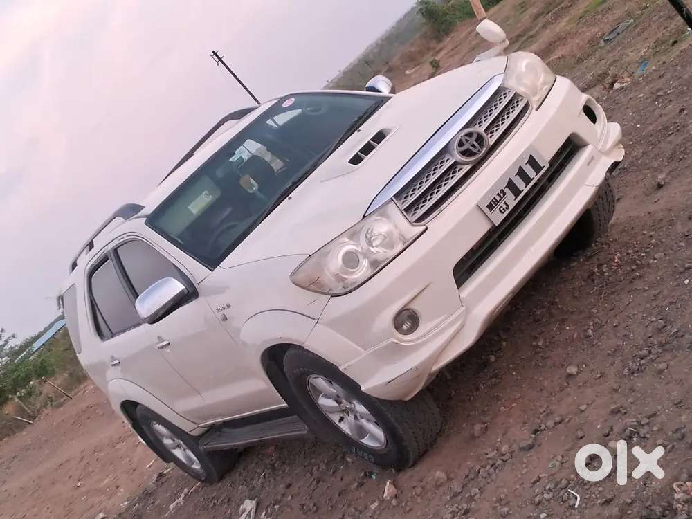 Toyota Fortuner Diesel Manual 2011 Model