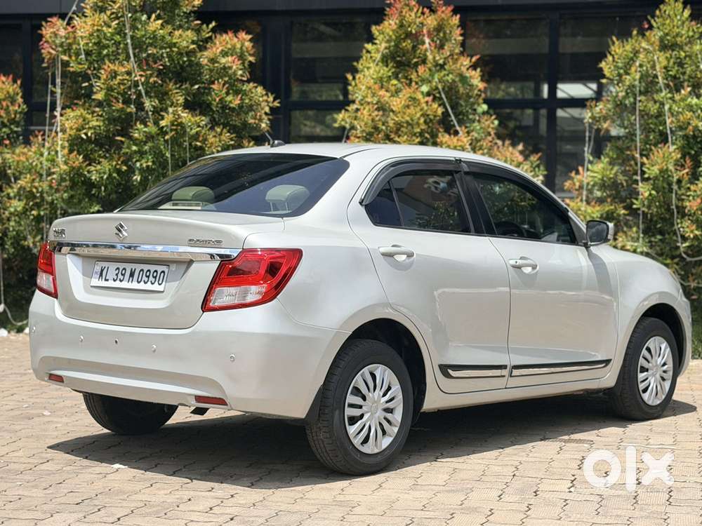 Maruti Suzuki Swift Dzire Vxi(o) Mt, 2017, Petrol