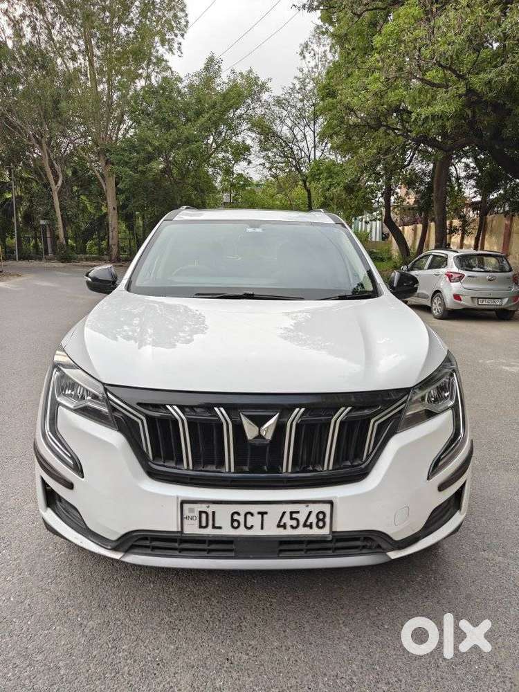 Mahindra Xuv700 2.0 Ax 5 Petrol Mt Str, 2023, Petrol