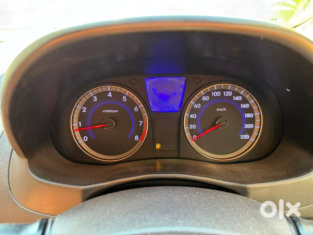 Hyundai Verna 1.6 Vtvt, 2012, Petrol