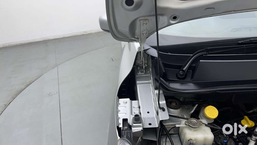 Renault Triber Rxz, 2020, Petrol