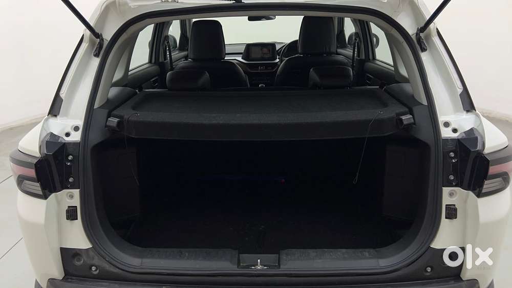 Maruti Suzuki Brezza Vxi At, 2024, Petrol