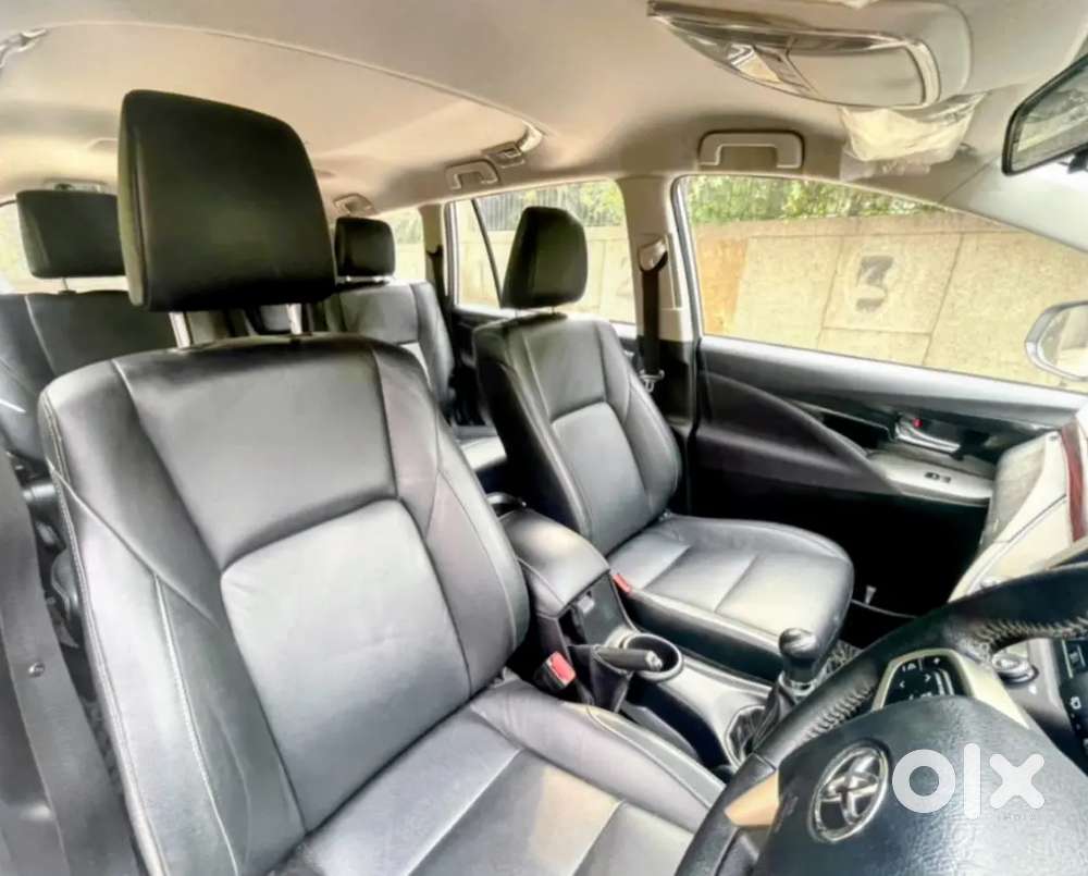 Toyota Innova Crysta 2018 Diesel Well Maintained