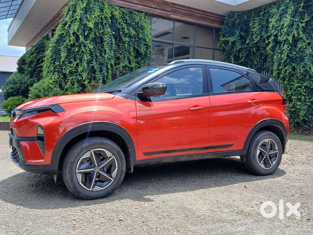 Tata Nexon Fearless Plus (ps) 1.2 Icng 6mt Red Dark Edition, 2024, P..