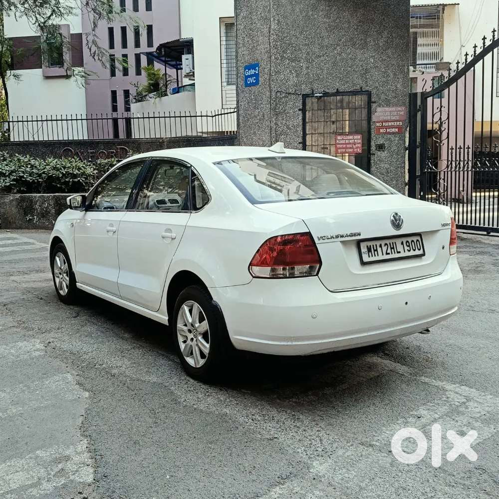 Volkswagen Vento Automatic Highline 2011 Nov.
