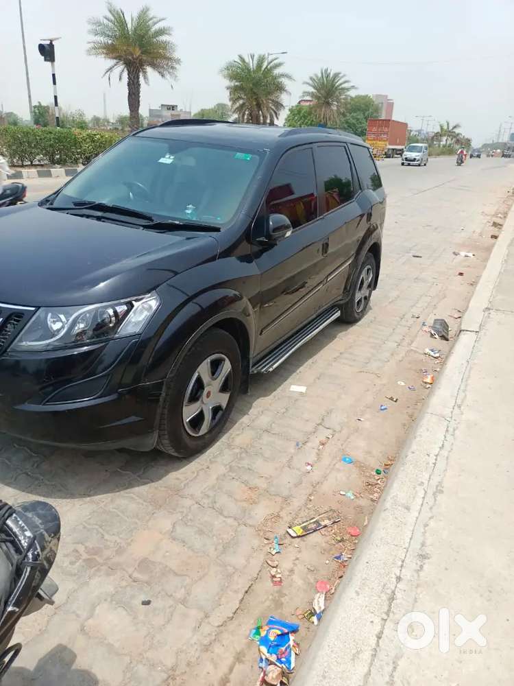 Mahindra Xuv500 2016 Diesel 60000 Km Driven