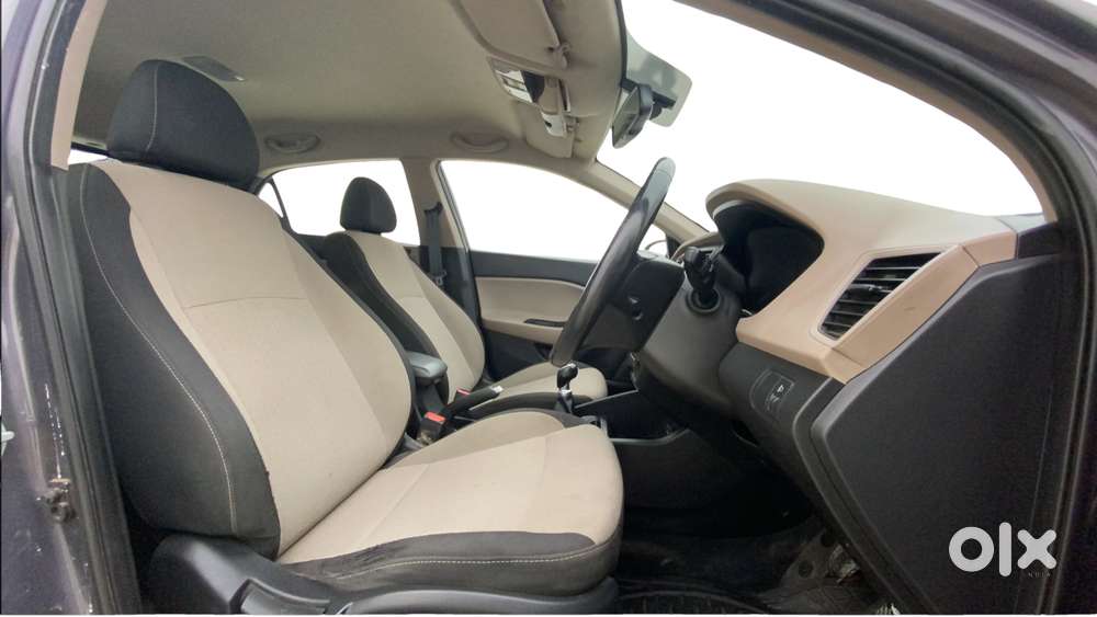 Hyundai Elite I20 Sportz (o) 1.2, 2014, Petrol