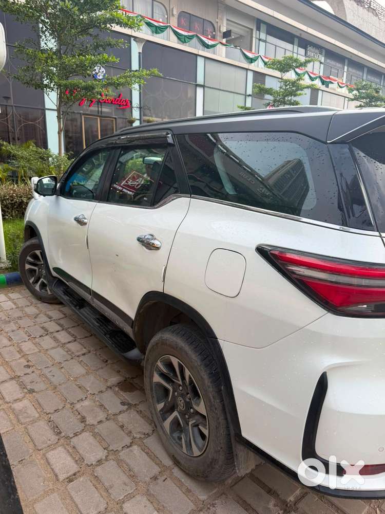 Toyota Fortuner Legender 4x2 At 2.8, 2022, Diesel