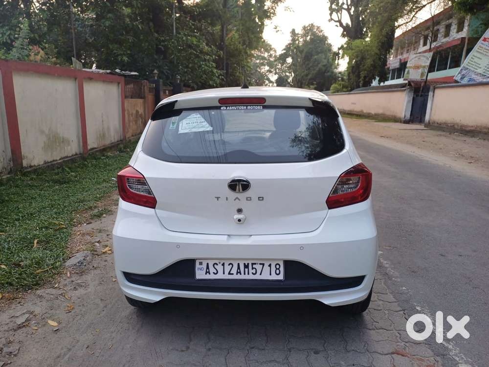 Tata Tiago 1.2 Revotron Xt (o), 2025, Petrol