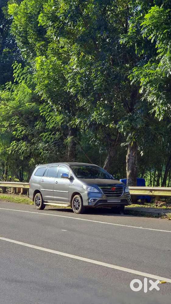Toyota Innova 2.5 V 2011