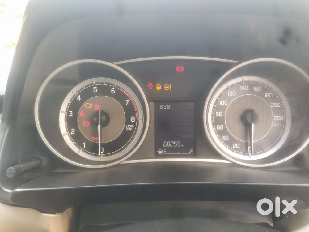Maruti Suzuki Dzire Vxi Ags, 2023, Petrol