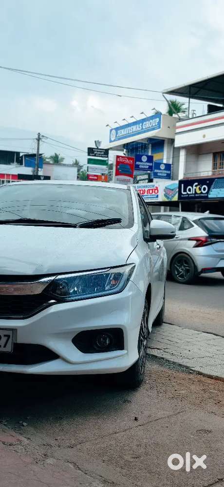 Honda City 2019 Petrol 57000 Km Driven.