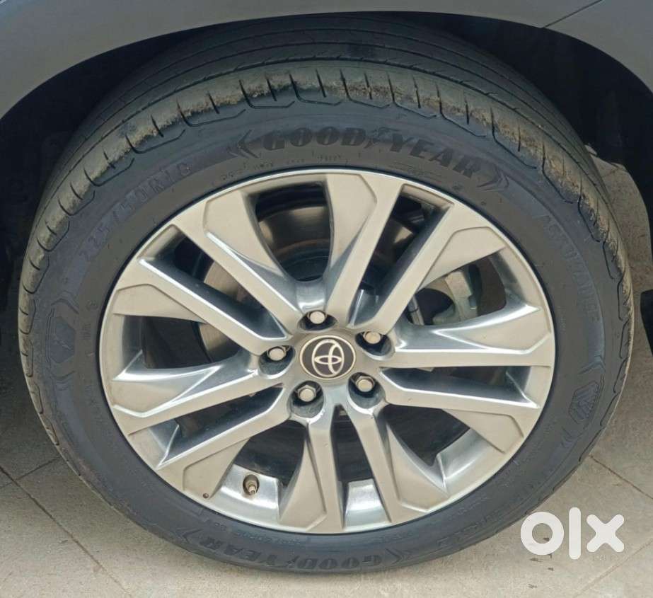 Toyota Innova Hycross 2.0 Zx (o) Hybrid 7 Str, 2023, Petrol