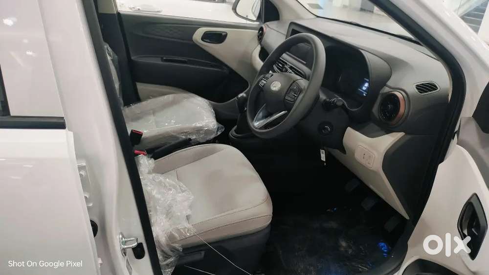 Hyundai Aura 2026 Cng