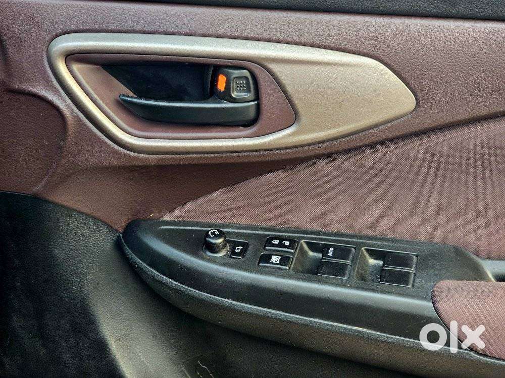 Maruti Suzuki Fronx Delta Plus 1.2l Mt, 2023