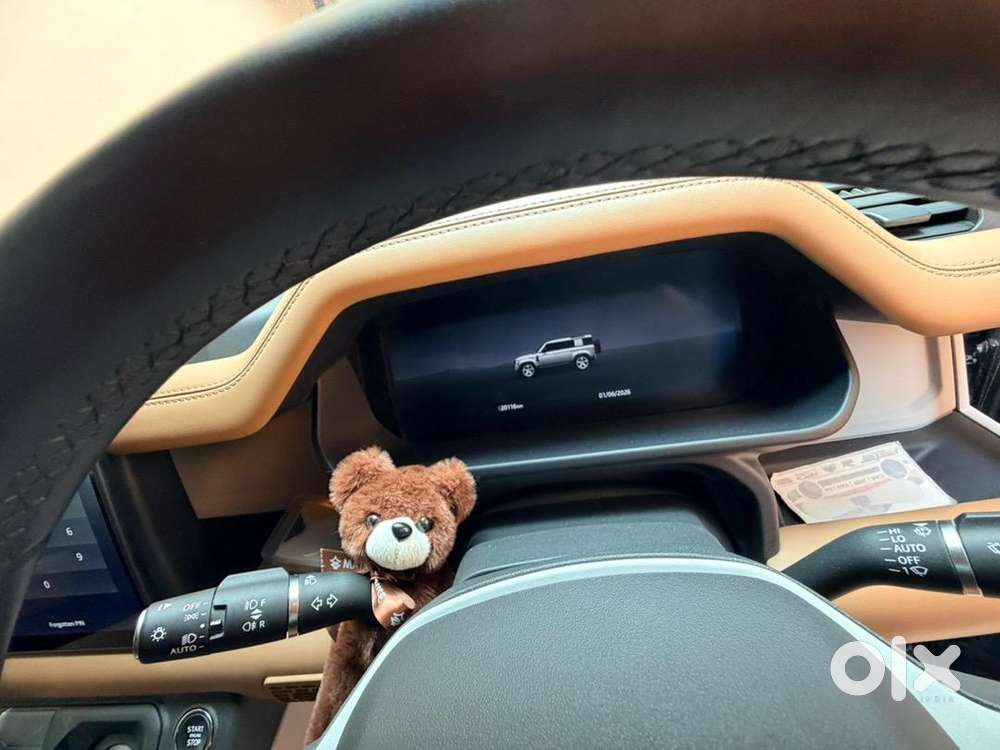 Land Rover Suv 2025 Km Driven