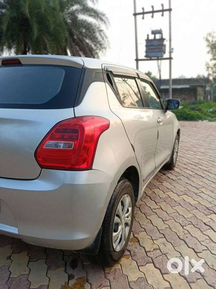 Maruti Suzuki Swift Vxi + Manual, 2019, Petrol