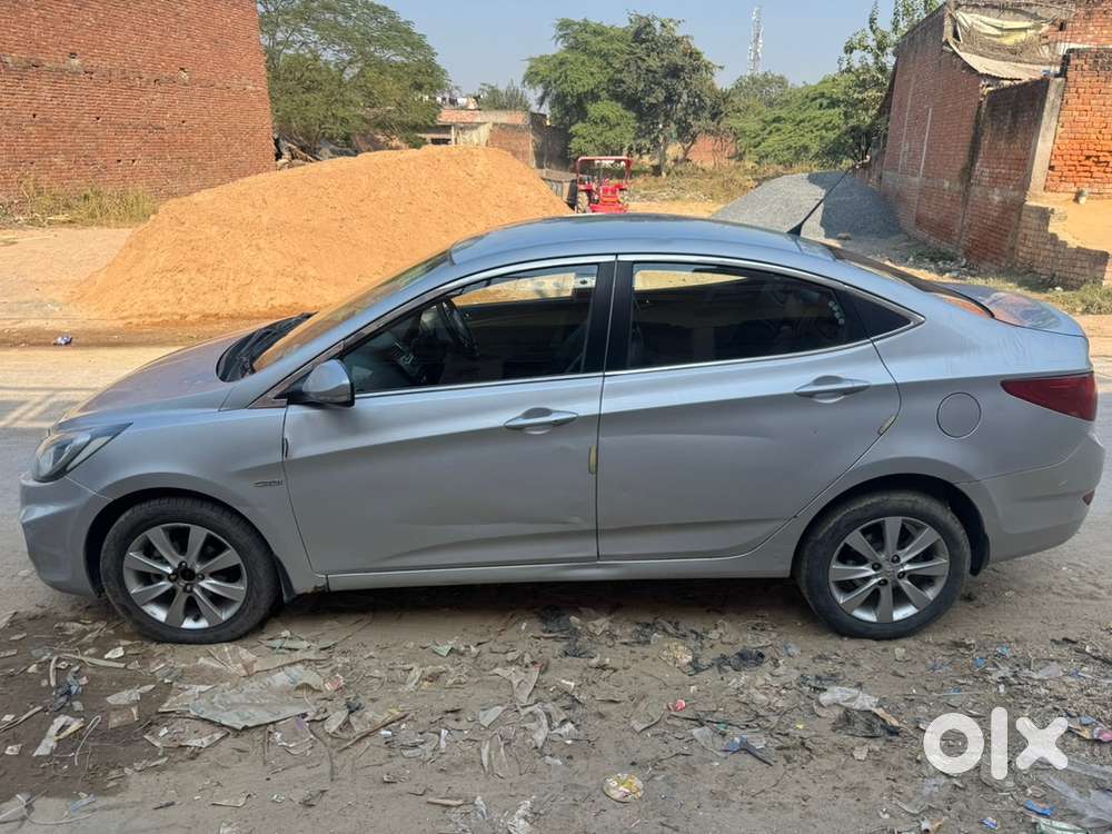 Hyundai Verna 2013 Manual