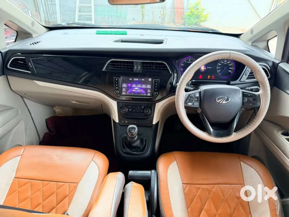 Mahindra Marazzo M6 8str, 2018, Diesel