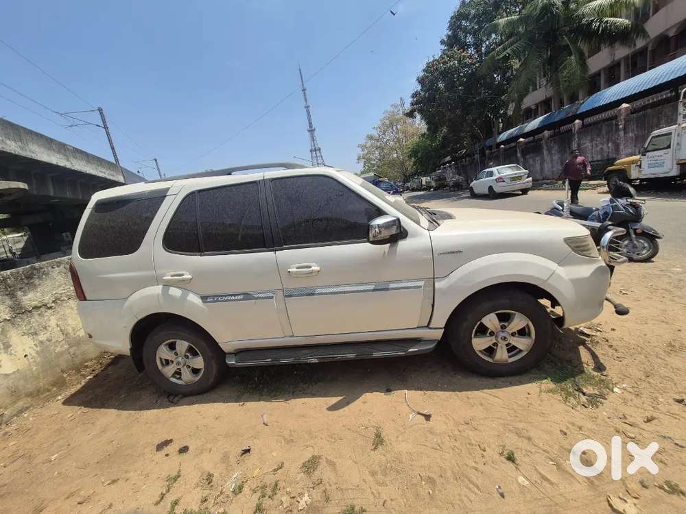 Tata Safari Storme 2016 Diesel 52000 Km Driven