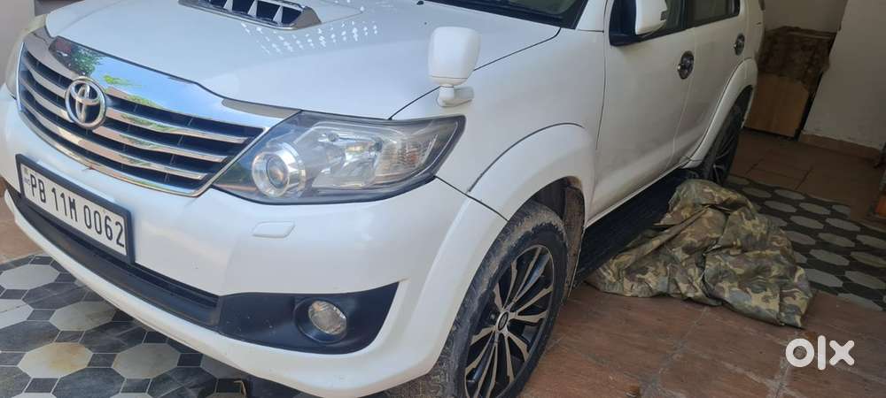 Toyota Fortuner Diesel 2012
