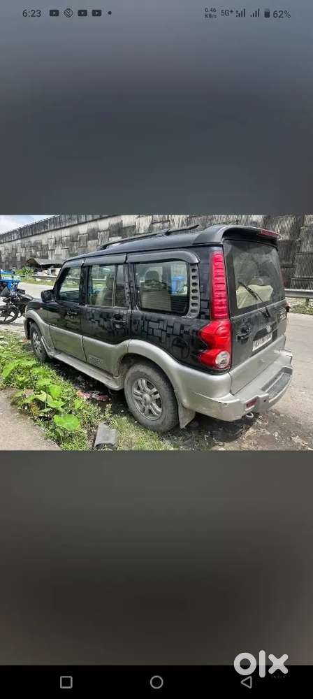 Mahindra Renault Logan 2012 Car