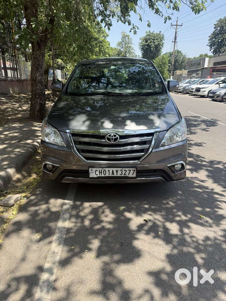 Toyota Innova 2.5 V 8 Str, 2014, Diesel