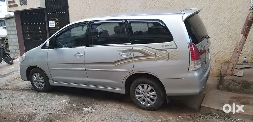 Toyota Innova 2011 Diesel 182000 Km Driven
