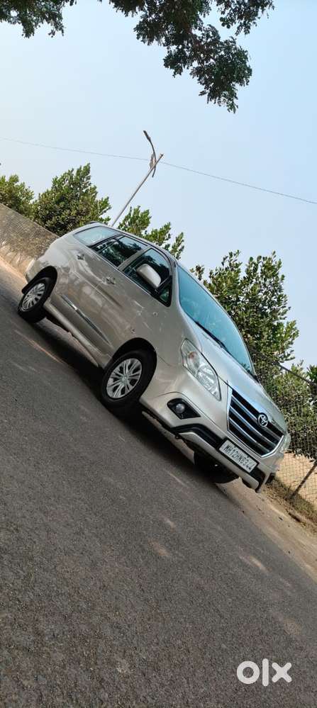 Toyota Innova 2.5 G (diesel) 7 Seater Bs Iv, 2012, Diesel