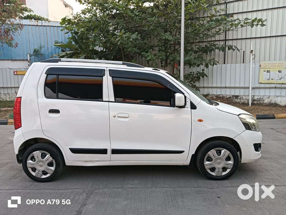 Maruti Suzuki Wagon R Vxi Amt1.2, 2017, Petrol