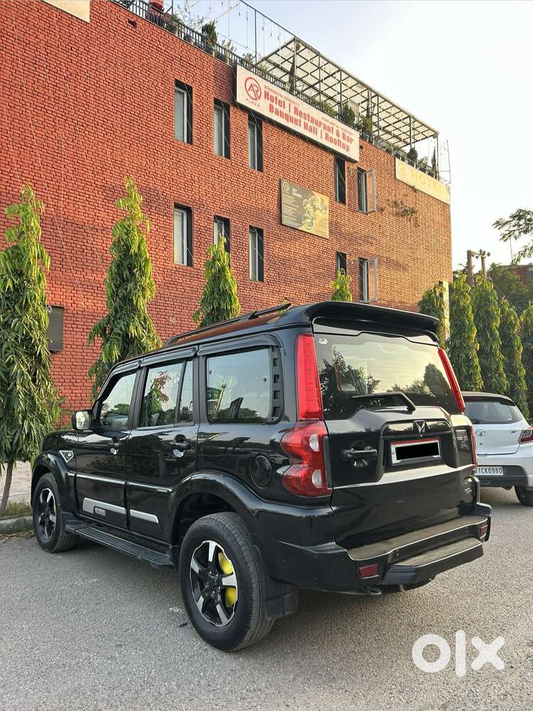 Mahindra Scorpio Classic 2.2 S 11 Mt 7 Str, 2022, Diesel