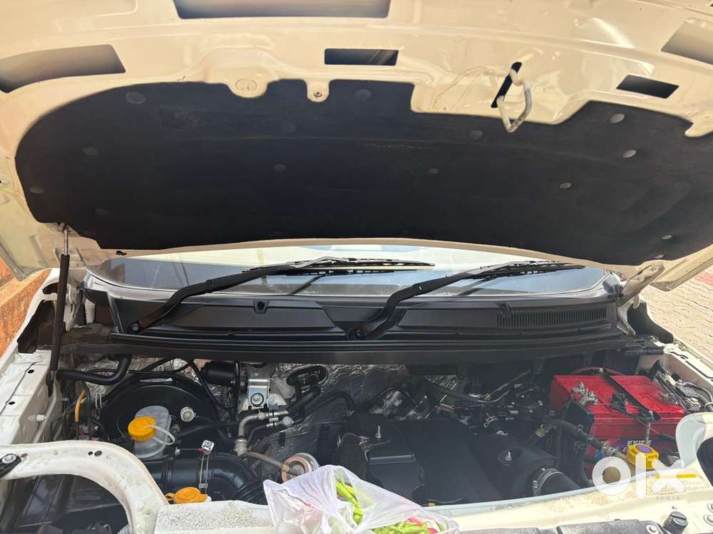 Mahindra Tuv 300 2018