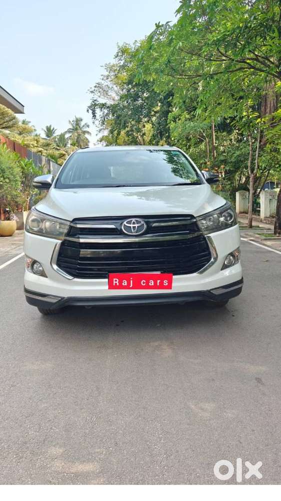 Toyota Innova Crysta Touring Sport 2.4 Mt, 2017, Diesel