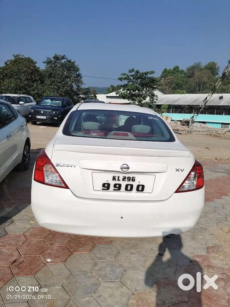 Nissan Sunny Petrol 2013