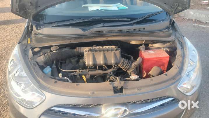 Hyundai I10 Sportz At, 2013, Petrol