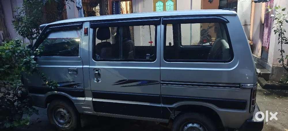 Maruti Suzuki Omni 2017 Cng & Petrol 70000 Km Driven